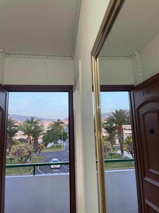 Апартаменты Apartamento Los Cristianos Лос Кристианос Экстерьер фото